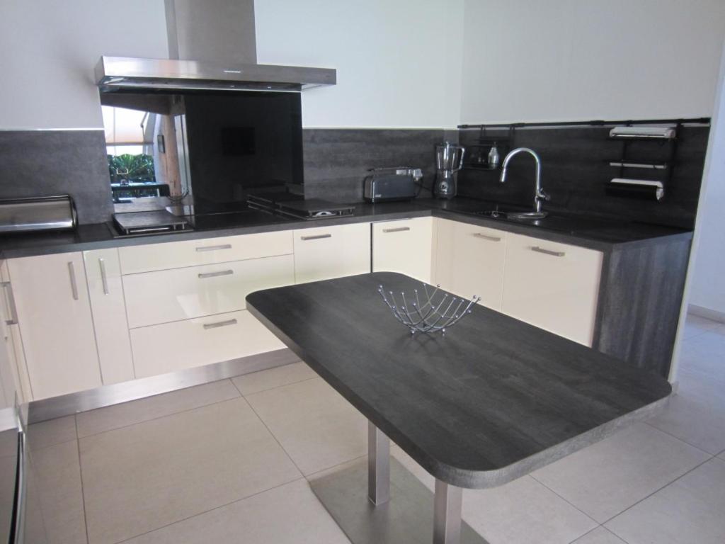 Villa Les Yuccas - Pool - Sea View Кан сюр Мер Екстериор снимка